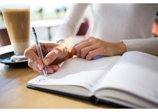 おしゃれな日記の書き方「5つのコツ」かわいい文具も紹介!