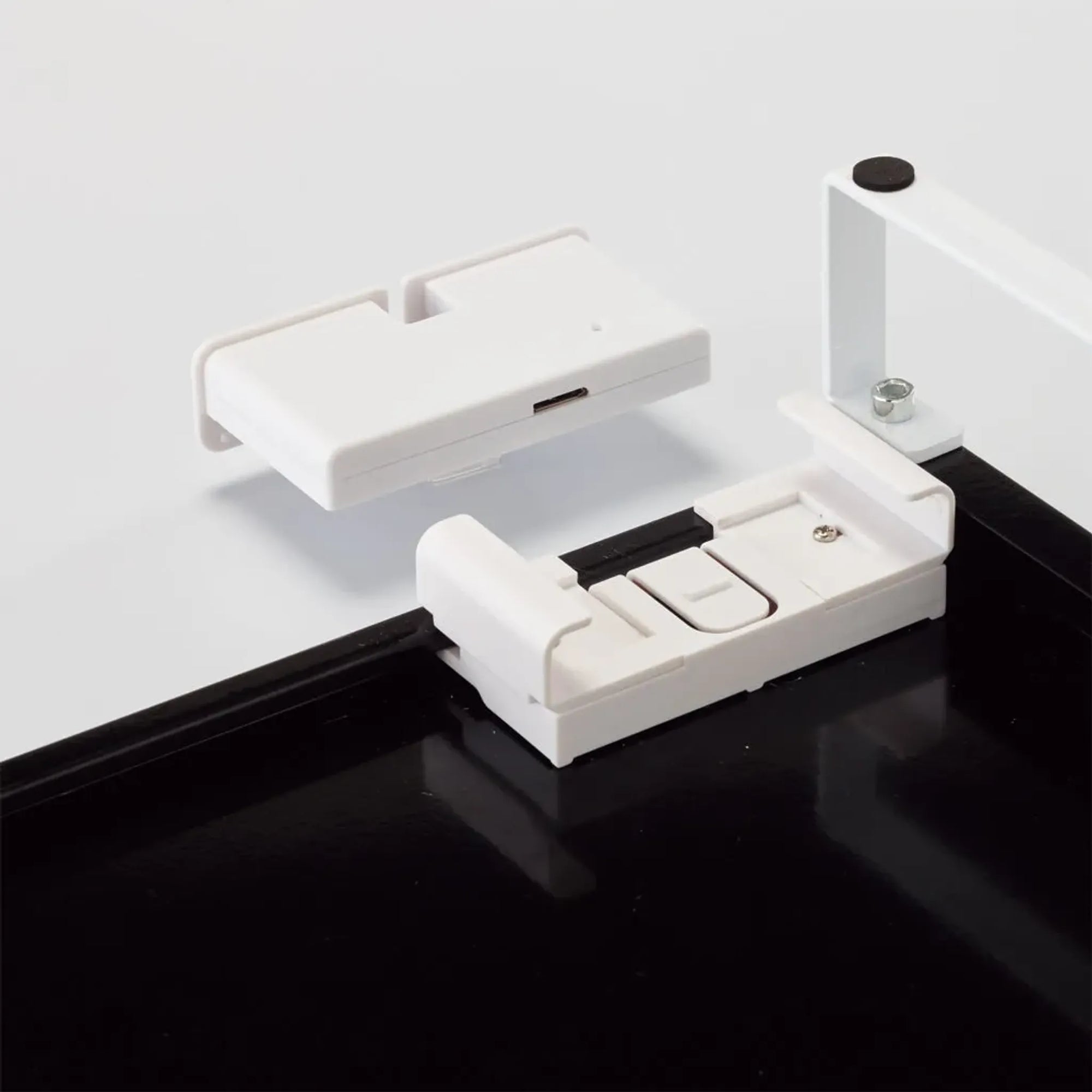 ＵＳＢ３．０ハブ＜机上台専用＞(白) A7337-0 画像05