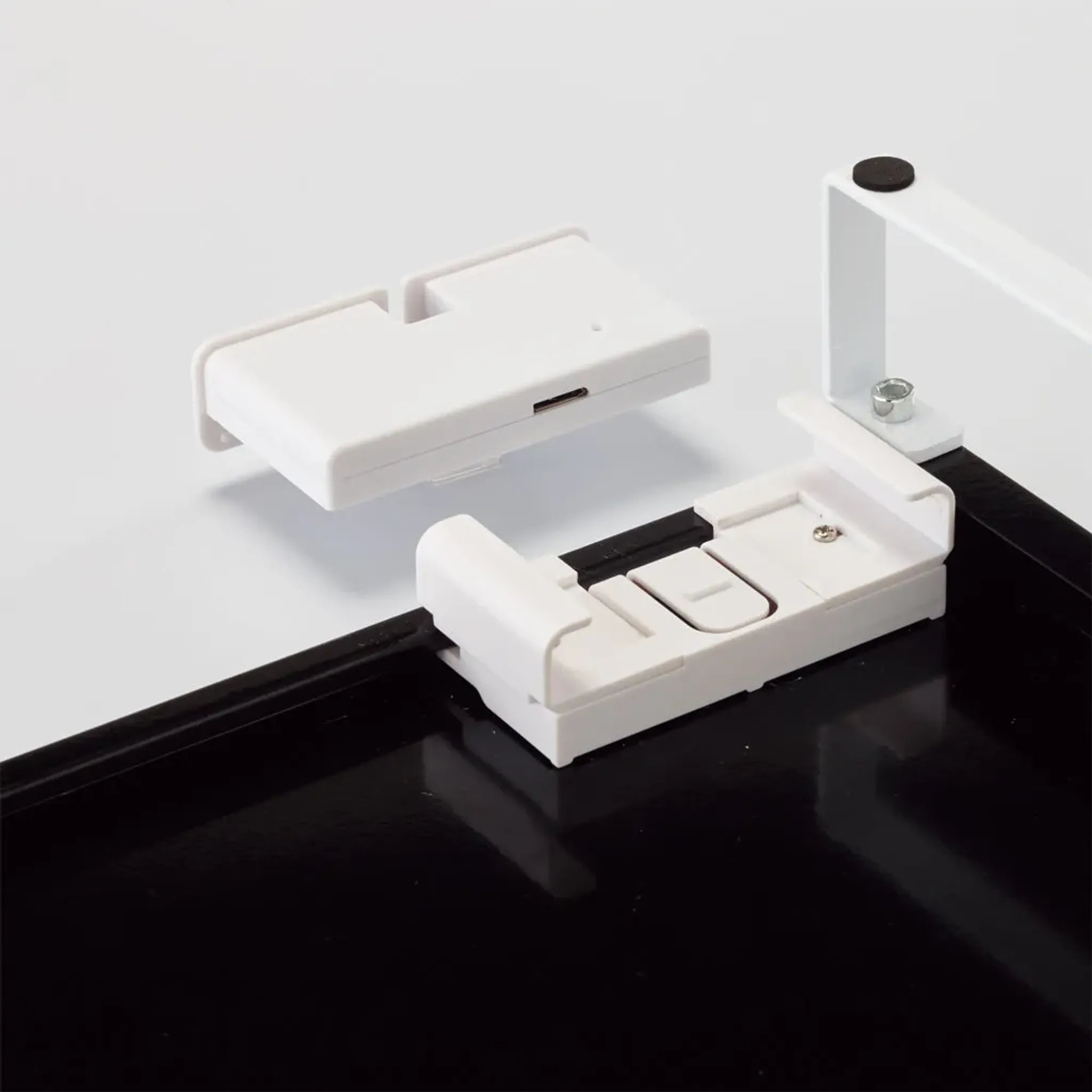 ＵＳＢ３．０ハブ＜机上台専用＞(白) A7337-0 画像05