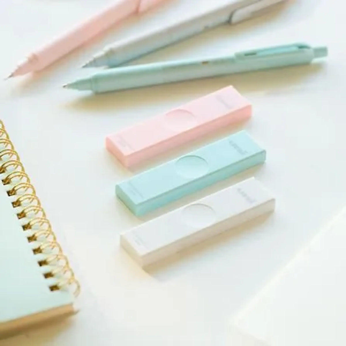 【25個セット】ユニ カラーケース 0.5mm HB ホワイト 共通画像02